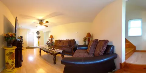 58 Maple St, Elgin, IL 60123 photo 21