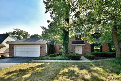 6484 Sioux Trl, Indian Head Park, IL 60525