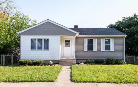 33 W 37th St, Steger, IL 60475