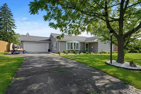 6848 W 113th Pl, Worth, IL 60482