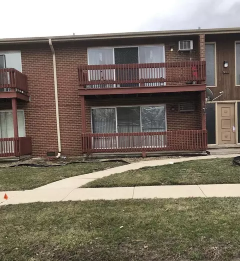 551 N Carroll Pkwy #1B, Glenwood, IL 60425