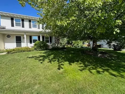 1616 Cutter Ct, Normal, IL 61761 photo 2