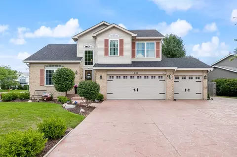 602 Plymouth Ct, Oswego, IL 60543