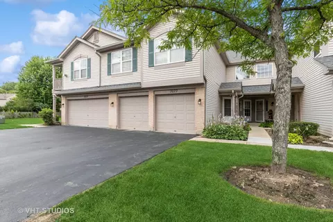 7077 S Stratton Ln #7077, Gurnee, IL 60031