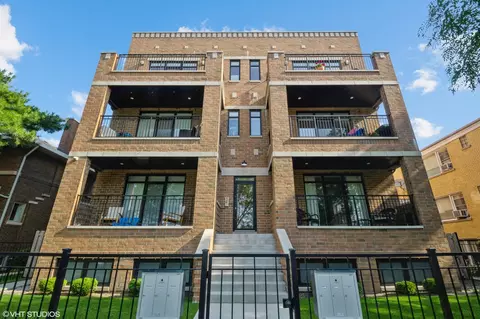 2046 W Foster Ave #2E, Chicago, IL 60625