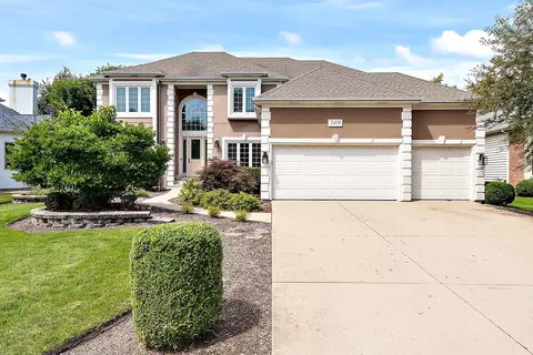 2419 Stoneleigh Ct, Naperville, IL 60564