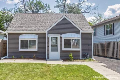 1319 Elm Ave, Round Lake Beach, IL 60073