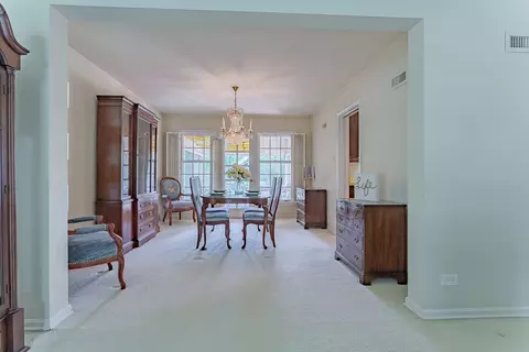 620 E Greenview Rd, Itasca, IL 60143 photo 8