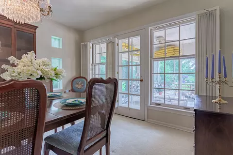 620 E Greenview Rd, Itasca, IL 60143 photo 9