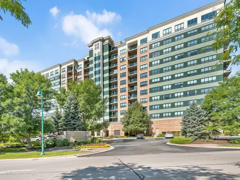 6420 Double Eagle Dr #1204, Woodridge, IL 60517