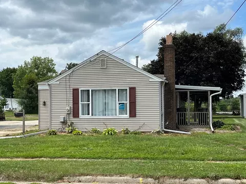 625 Genesee Ave, Morrison, IL 61270 photo 2