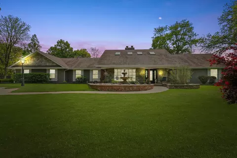 17152 S Lily Cache Rd, Plainfield, IL 60586 photo 4