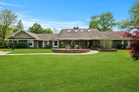 17152 S Lily Cache Rd, Plainfield, IL 60586 photo 2