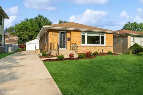 207 N Broadway Ave, Park Ridge, IL 60068