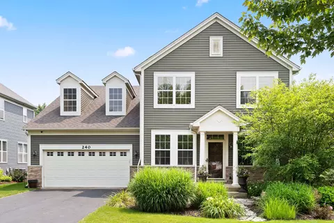 240 Sunbury Dr, Saint Charles, IL 60175