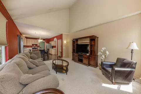 11654 S Olympic Dr, Plainfield, IL 60585 photo 9