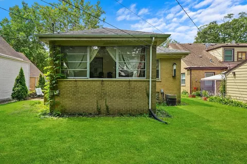 560 Selborne Rd, Riverside, IL 60546 photo 29
