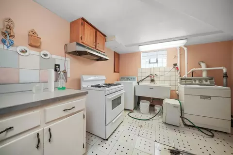 560 Selborne Rd, Riverside, IL 60546 photo 21