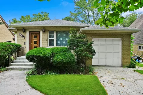 560 Selborne Rd, Riverside, IL 60546