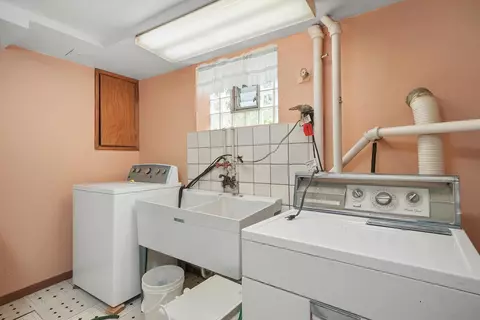 560 Selborne Rd, Riverside, IL 60546 photo 20
