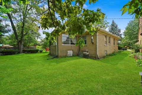 560 Selborne Rd, Riverside, IL 60546 photo 32