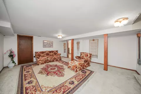 560 Selborne Rd, Riverside, IL 60546 photo 18