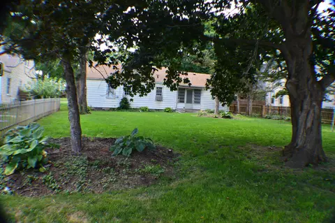 341 Wilcox Ave, Elgin, IL 60123 photo 12
