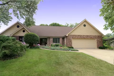 12 N290 Jackson Dr, Elgin, IL 60124