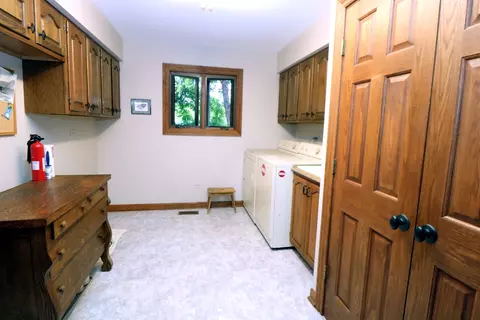12 N290 Jackson Dr, Elgin, IL 60124 photo 7