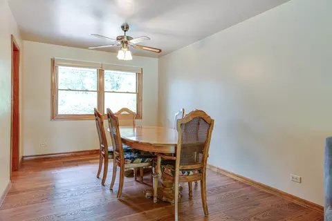 4150 Ohare Dr, Hoffman Estates, IL 60192 photo 10