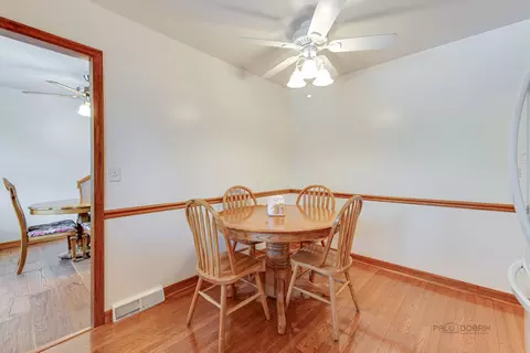 4150 Ohare Dr, Hoffman Estates, IL 60192 photo 13