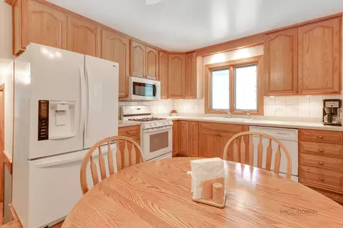 4150 Ohare Dr, Hoffman Estates, IL 60192 photo 14
