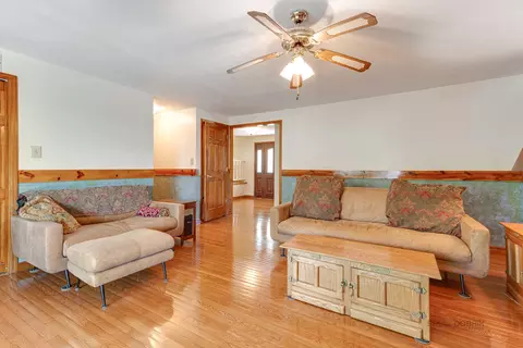 4150 Ohare Dr, Hoffman Estates, IL 60192 photo 16