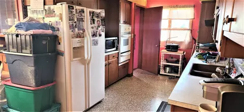 327 E 1st St, Oglesby, IL 61348 photo 5