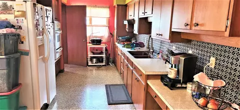 327 E 1st St, Oglesby, IL 61348 photo 3