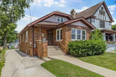 1232 Camp Ave, Rockford, IL 61103