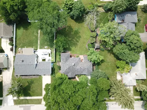318 Pershing Ave, Wheaton, IL 60189 photo 3