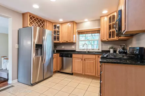 318 Pershing Ave, Wheaton, IL 60189 photo 6