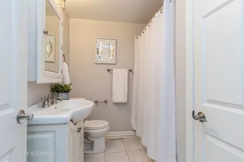 318 Pershing Ave, Wheaton, IL 60189 photo 13
