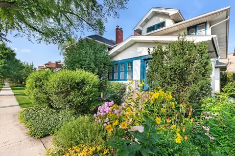 726 S Humphrey Ave, Oak Park, IL 60304