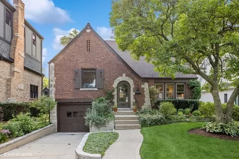 521 S Madison Ave, La Grange, IL 60525