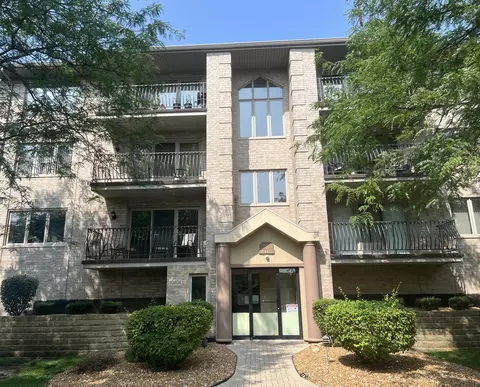 10404 S Keating Ave #3G, Oak Lawn, IL 60453