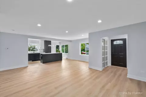 1112 Pershing Ave, Wheaton, IL 60189 photo 4