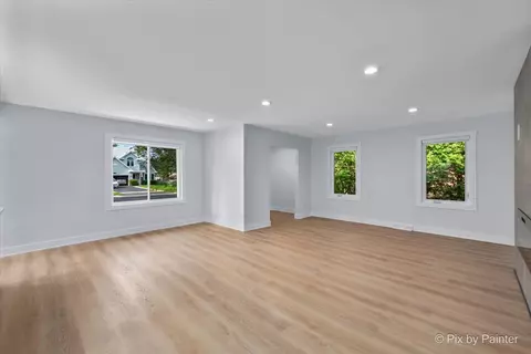 1112 Pershing Ave, Wheaton, IL 60189 photo 9