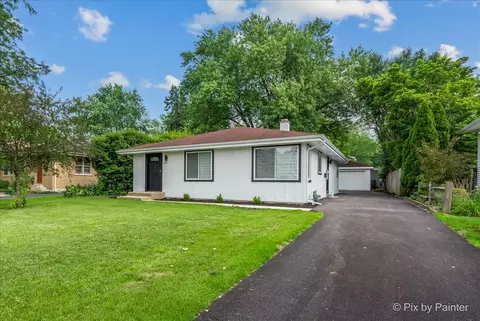 1112 Pershing Ave, Wheaton, IL 60189