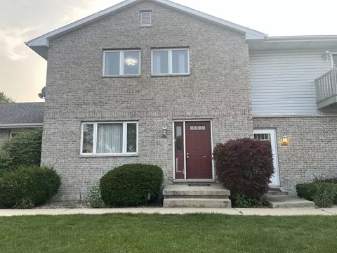 3022 Becker Dr #B, Peru, IL 61354