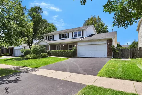 669 David Ln, Carol Stream, IL 60188