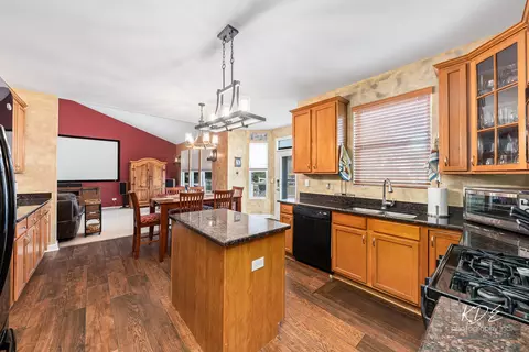 11406 Glenbrook Cir, Plainfield, IL 60585 photo 13
