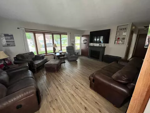500 Maple Ave, Morrison, IL 61270 photo 8