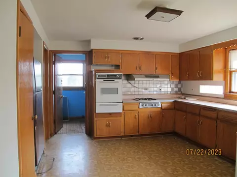 7523 W 62nd St, Summit, IL 60501 photo 10